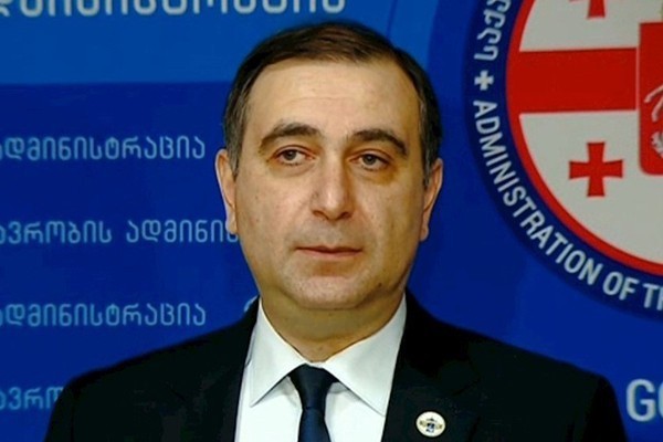 განათლების მინისტრმა მე-12 კლასის მოსწავლეებს სკოლის დასრულება მიულოცა