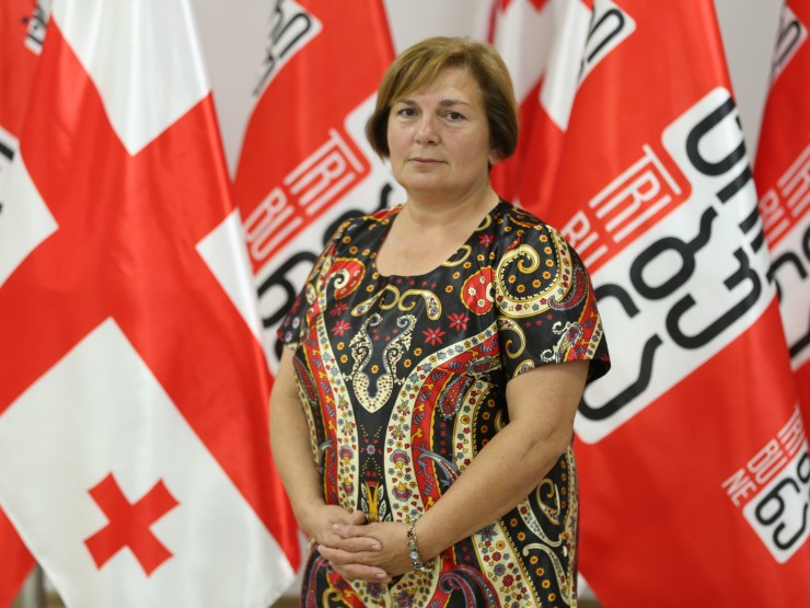 რას აიძულებს “ოცნება” პედაგოგებს? – “დახურულ შეხვედრებს ატარებენ ბაღებსა და სკოლებში”