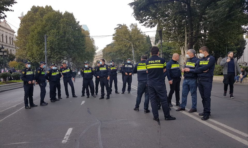 აქციის გამო, რუსთაველის გამზირზე მოძრაობა შეფერხებულია