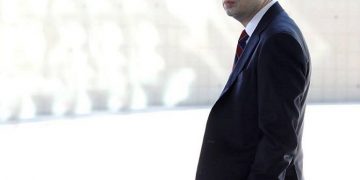 ვინ დაუჭერს ღიად მხარს „ოცნების“ დეპუტატებიდან გახარიას ახლადშექმნილ პარტიას?