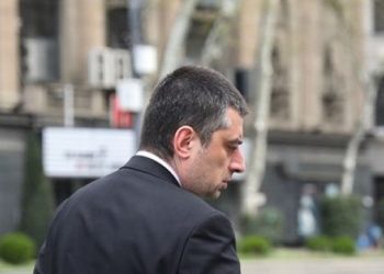 „გიორგი გახარია ამ გზით თუ წავიდა, მერწმუნეთ, მალე ჩამოანგრევს „ოცნებას“