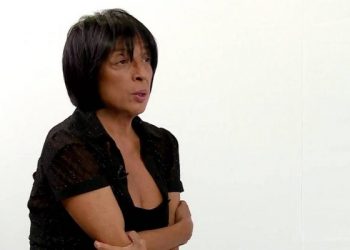 „გახსოვთ, ბაჩო ახალაიამ საკუთარი დედის პანაშვიდზე დასწრებაზე უარი რომ თქვა?.. ეგებ ეს გაითვალიწინოთ ოპოზიციონერებო“