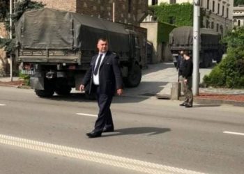 საპატრიარქოში სამხედრო მანქანები შეიყვანეს, შენობის თავზე ვერტმფრენი დაფრინავს