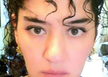 “წავიდა ავტობუსით, იდგა რიგში ორგან, წამოვიდა ავტობუსით და მოუვიდა პასუხი, რომ კორონა აქვს – პრივატ წირვევზე მიგეტევებათ, კი…” – ნინო სტურუა