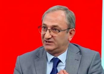 თქვენი თავიც მიათვალეთ, ცხვრებო! ვინა ხართ?! რა ხართ?! რატომ ხართ?! – ბონდო მძინარაშვილი