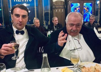 ,, კივიან – ოცი წლის წინ მცემდაო და ფულსაც პარფუმერიისთვის იჯიბებენ!” – რობერტ სტურუა