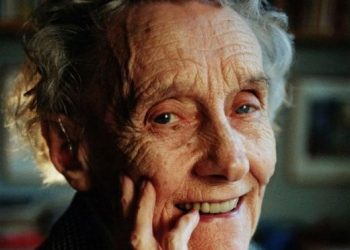 “ამ უძვირფასესი მწერლის ფოტოთი ვულოცავ ქართველ საბავშვო მწერლებს, საღოლ თქვენ, ვისაც გამოგდით” – ლუკა ბაქანიძე