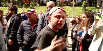 „არა ჯალათების ამნისტიას“ – პარლამენტთან აქცია იმართება