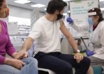 კანადის პრემიერი ჯასტინ ტრიუდო Astrazeneca-ს ვაქცინით აიცრა