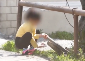 (ვიდეო) – შემზარავი კადრები – ნარკოტიკს ბავშვის დახმარებით ჰყიდდნენ