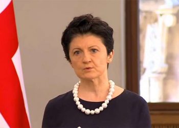 ახლა დაშორებულები ვართ, მაგრამ იმედი მაქვს, დროებით – თეა წულუკიანი