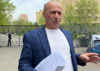 მიხეილ კალანდიას ადვოკატი გიორგი გახარიას გამოკითხვას ითხოვს