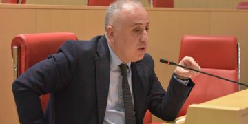 დიმიტრი ხუნდაძე: უმრავლესობის დაშლის თეორიული შანსიც კი არ არსებობს