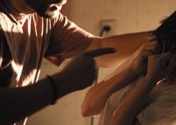 თბილისში მამაკაცმა ორსულ ცოლს სცემა და ხელი მოსტეხა