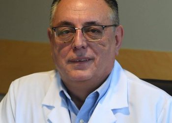 “ჭედავს”, – ” უნდა ამტკიცო რომ პირველი აცრა ნამდვილად გაქვს გაკეთებული და  “ცნობა” ყალბი არ არის” – გიორგი კავკასიძე