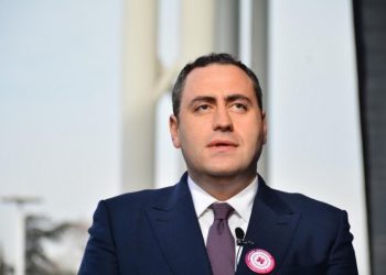 ეს ადამიანი მართლა კონსტრუქციულ როლს თამაშობდა – “ოცნების” რომელ ლიდერზე საუბრობს ვაშაძე