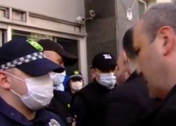 დაპირისპირება აფხაზეთის ავტონომიური რესპუბლიკის უმაღლეს საბჭოსთან – პოლიციამ აქტივისტები დააკავა