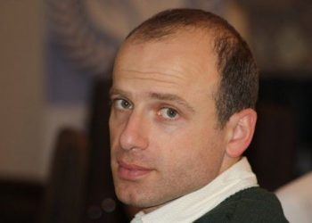 როგორ ფიქრობთ, ადამიანები იმიტომ დაიღუპნენ, რომ საოკუპაციო რეჟიმს ემალებოდნენ, თუ საქართველოს ხელისუფლების მიერ დაწესებულ კარანტინს? – მერაბ მეტრეველი