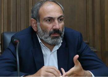 სომხეთის პრემიერი თანამდებობიდან გადადგა