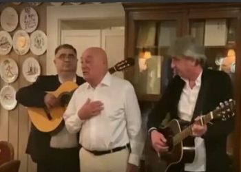 (ვიდეო) – “აჰა, ბატონო, ექსკლუზივი – მოსკოვში, ქართულ რესტორანში, საქართველოს სადღეგრძელო ქართული ღვინით შესვა…”