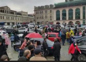 ქუთაისის ცენტრალური მოედანი გადაიკეტა – რიონის ხეობის მცველებმა ქალაქში გადაინაცვლეს