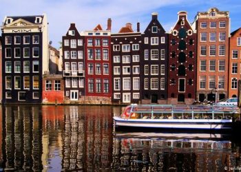 ნიდერლანდებში კომენდანტის საათი მოიხსნა