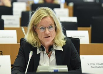 მე ვიყავი პერსონა ნონ გრატა მიხეილ სააკაშვილისთვის, ახლა, 8 წლის შემდეგ, კვლავ ვხედავთ სახელმწიფო ინსტიტუტების ხელში ჩაგდების მცდელობას – ვიოლა ფონ კრამონი