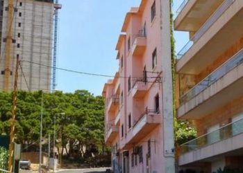 “შურის” სახლი – რატომ აშენდა სახლი, რომლის სიგანე მეტრზე ნაკლებია?