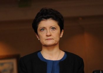 თეა წულუკიანმა კომენდანტის საათის დროს ოზურგეთში თანაპარტიელებთან ერთად ივახშმა