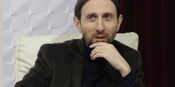 ივანიშვილის მონების კანტორამ დიქტატურისკენ კიდევ ერთი ნაბიჯი გადადგა, ე. წ. ოპოზიცია ამჯერადაც ჩუმადაა – ზვიად ტომარაძე