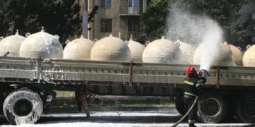 ქუთაისში ბუნებრივი აირით დატვირთული მანქანა აალებას გადაურჩა