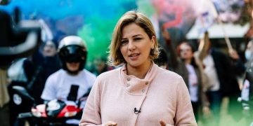 ანა დოლიძემ პარტია „ხალხისთვის“ დააფუძნა