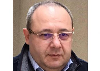 მინდა, მთაზე ავიდე და მთელი ხმით დავიყვირო: – ძალიან ვერაგი დაავადებაა, აიცერით, აიცერით, აიცერით, თუ ღმერთი გწამთ! – არდაშელ თაქთირიძე