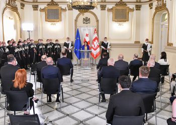 საქართველოს პრეზიდენტმა საქართველოს პროკურატურის თანამშრომლები მამუკა ფარულავა და დიმიტრი ფაღავა ღირსების ორდენებით დააჯილდოვა