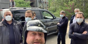 ბებია-ბაბუის საფლავზე არ მიმიშვეს… და მაინც მე ვარ ამ ქვეყანაში ტრადიციების და ქართველობის ნომერ პირველი მტერი – ზურაბ ჯაფარიძე