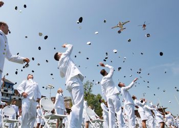 ორმა ქართველმა ახალგაზრდამ აშშ-ის სანაპირო დაცვის აკადემია დაამთავრა – აშშ-ის საელჩო
