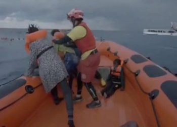 “გათეთრებული იყო, არ ვიცოდი, ცოცხალი იყო თუ არა“ – ჩვილი ზღვაში დახრჩობას სასწაულებრივად გადაურჩა