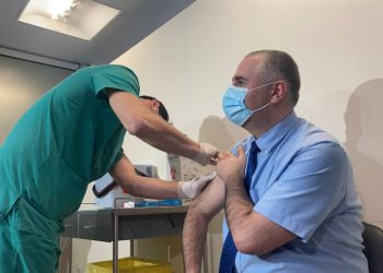 ფინანსთა მინისტრი Sinopharm-ის ვაქცინით აიცრა