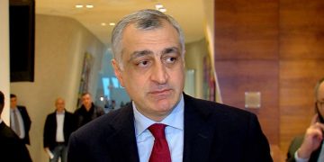 მამუკა ხაზარაძე ციხეში ნიკა მელიას ხვდება