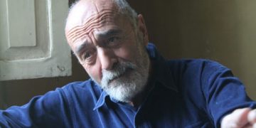 თუ ვინმეს ჩემი ლექსი რაიმედ გიღირთ, გადამირჩინეთ ჩემი შვილობილი – ტარიელ ხარხელაური