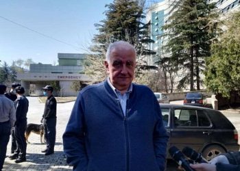 აცრისთვის ყველა ფანჯარა უკვე შევსებულია, რომც მოინდომოთ, ვეღარ დარეგისტრირდებით – ლევან გოფოძე