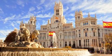 ესპანეთი ევროკავშირის არაწევრი ქვეყნებიდან ჩასული ვაქცინირებული ტურისტებისთვის საზღვრებს 7 ივნისიდან გახსნის