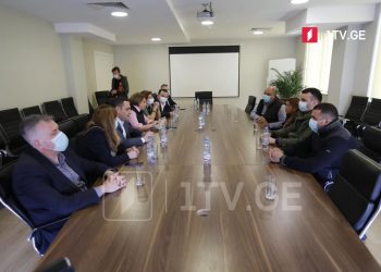 ზაზა გახელაძის ოჯახი ოპოზიციას შეხვდა