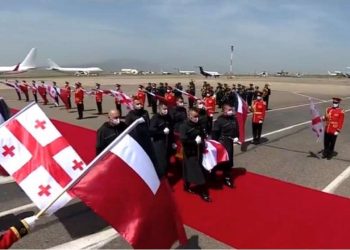 საქართველოში გენერალ გიორგი კვინიტაძის ნეშტი გადმოასვენეს