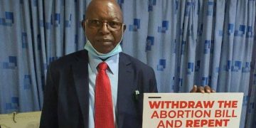 ექიმი, რომელიც ვაქცინის კატეგორიული წინააღმდეგი იყო, კორონავირუსით გარდაიცვალა