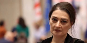 “ცოტა დაწიეთ ტონი-ტემბრი, სანამ პოლიტიკიდან ” უდროოდწასულების” შესანდობარი არ მოგაწიათ ხალხმა!“