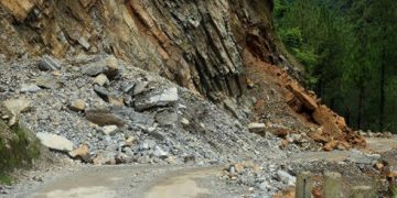 შატილის საავტომობილო გზაზე მეწყერი ჩამოწვა