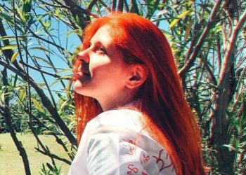 სმენის დაზიანების მქონე აბიტურიენტს naec.ge სთხოვს მოსასმენი დავალებების შესრულებას – “არ გამიკვირდებოდა ეთქვათ, ცუდად გესმის და რისთვისღა აბარებო…”