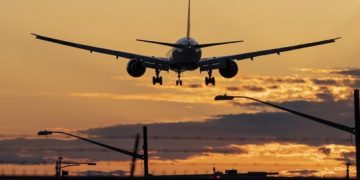 გახსნა, თუ არა, ისრაელმა საჰაერო სივრცე? – რეისს 185 მგზავრი ელოდება