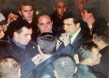 „საწყენია, რომ ამ სამიდან ერთი მოკვდა, ერთი გადაგვარდა…“ – თამარ ჩერგოლეიშვილი ფოტოს აქვეყნებს